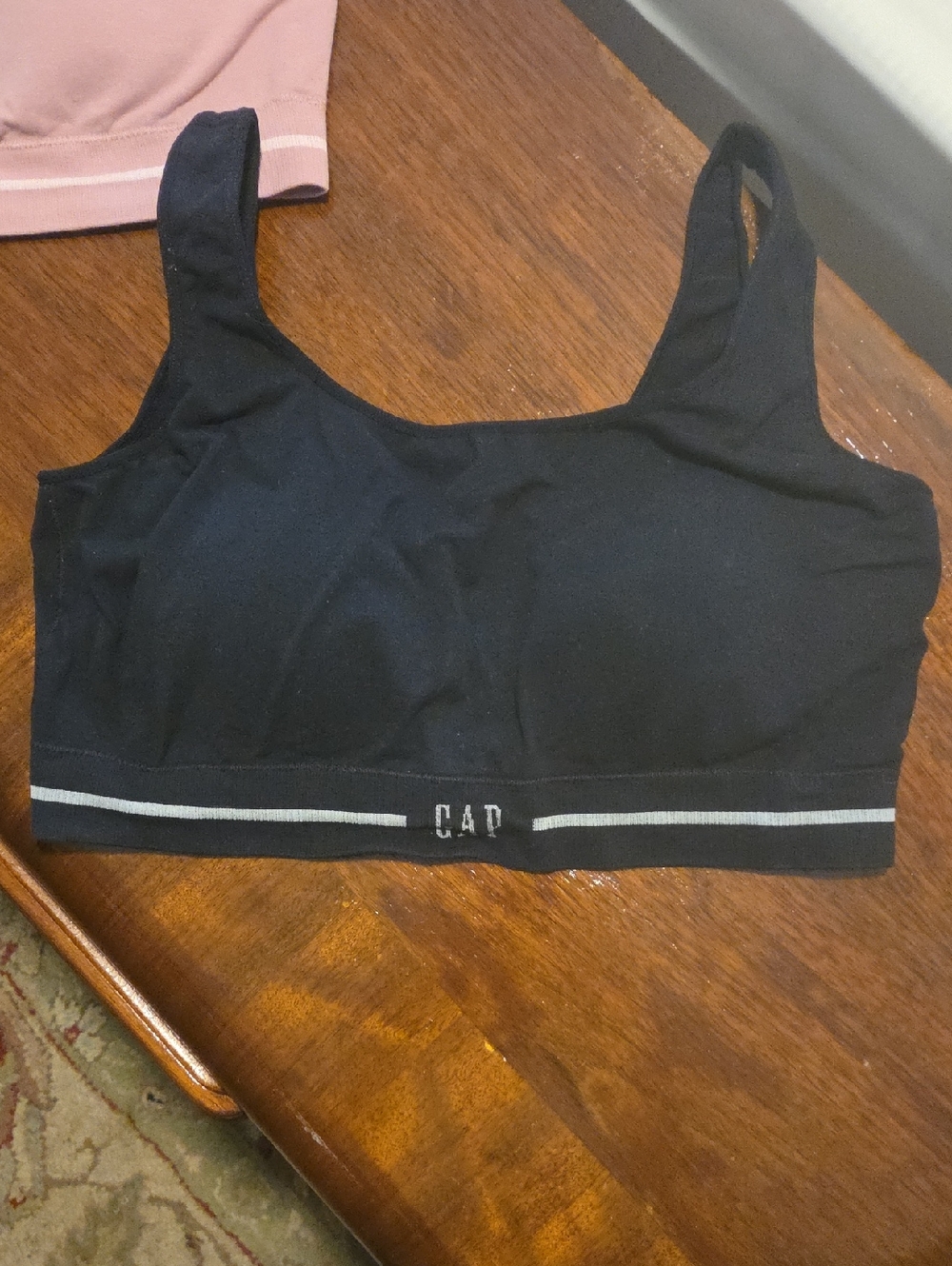 2 GAP Black Seamless Sports Bralette with Contrast Stripe Pink And Black